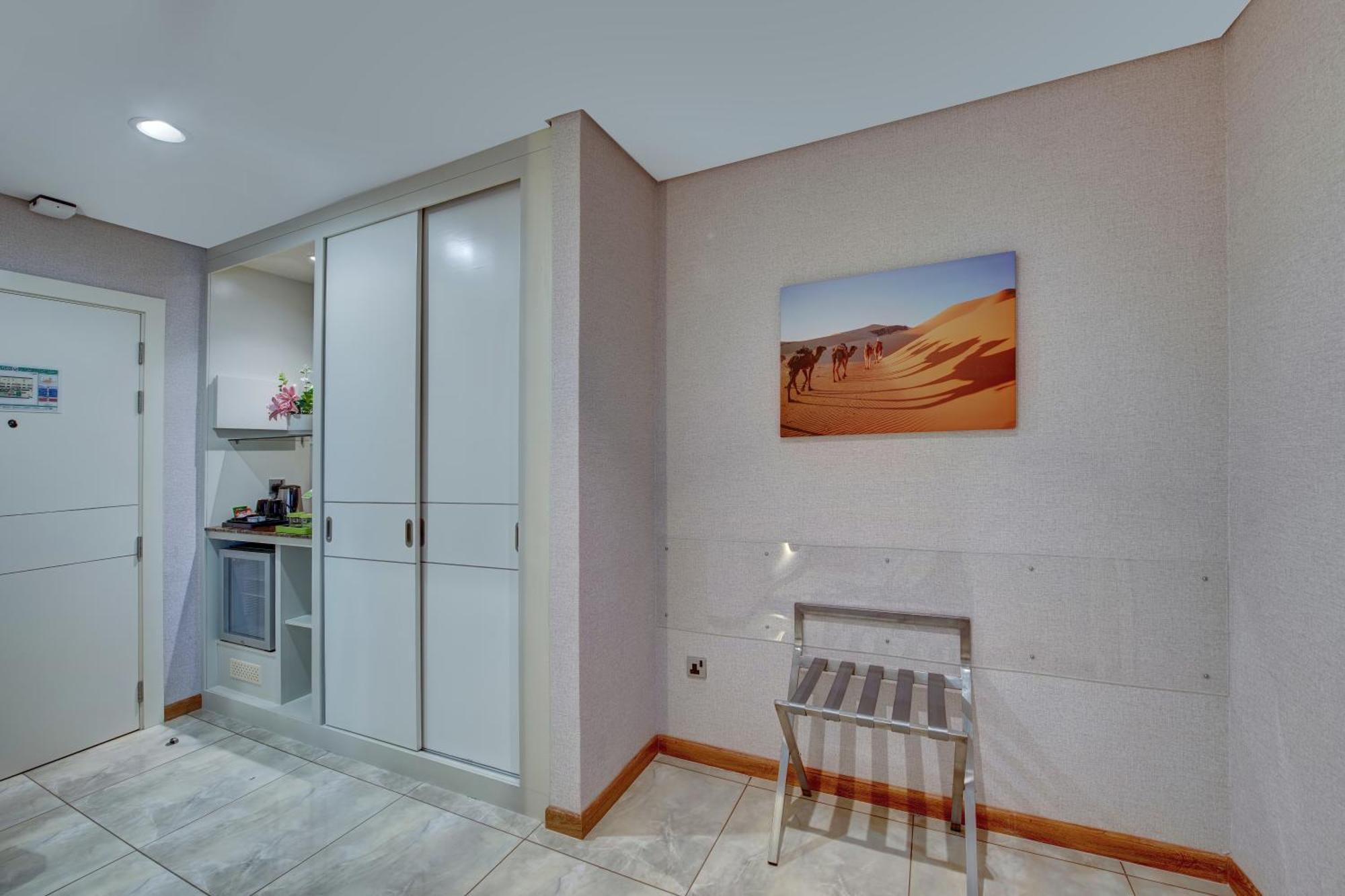 Hotel La Quinta By Wyndham Abu Dhabi Al Wahda Zewnętrze zdjęcie